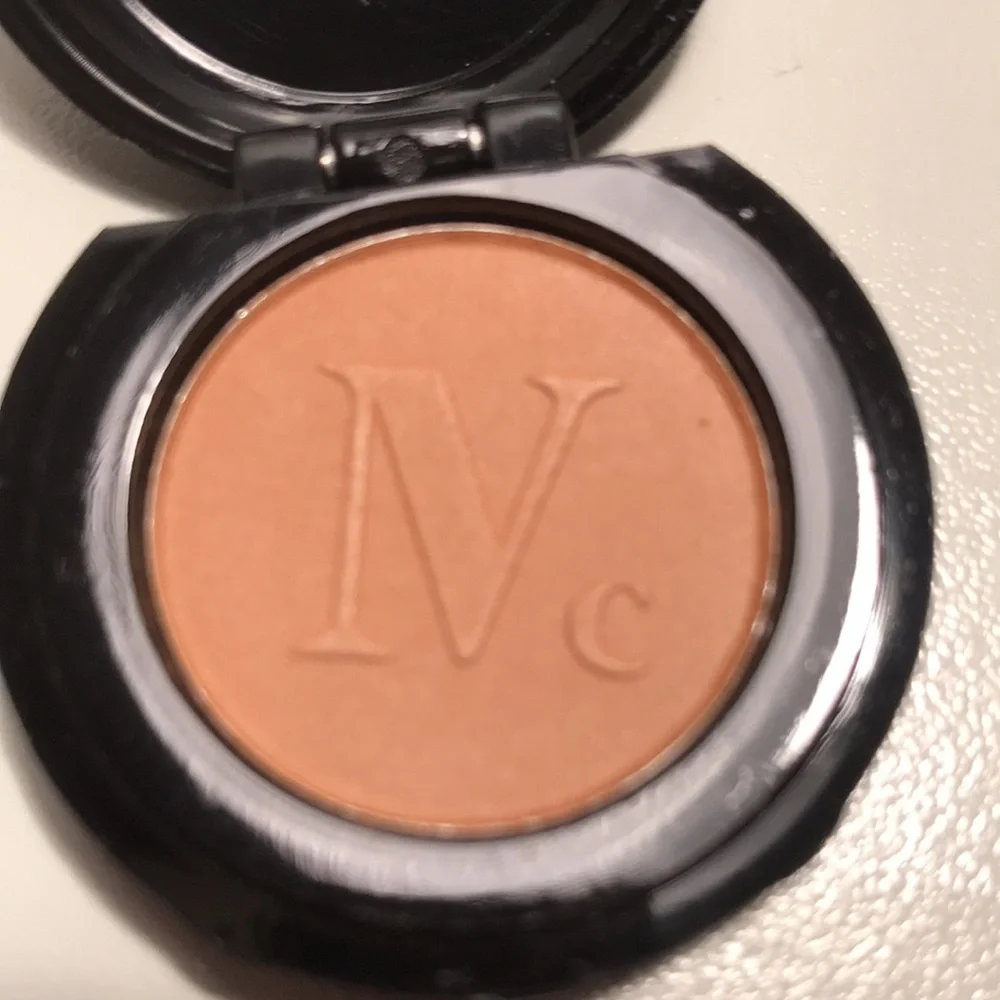 Nomad cosmetics intense eyeshadow in cantucci NEW
